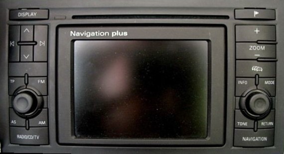 Audi Navigation Plus.  AV   